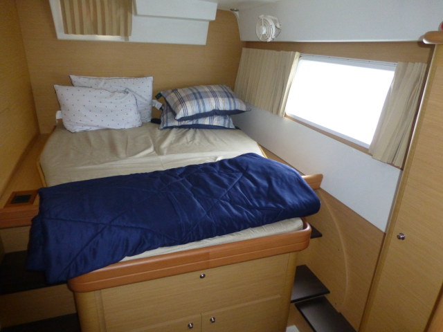 Used Sail Catamaran for Sale 2008 Lagoon 420 Layout & Accommodations